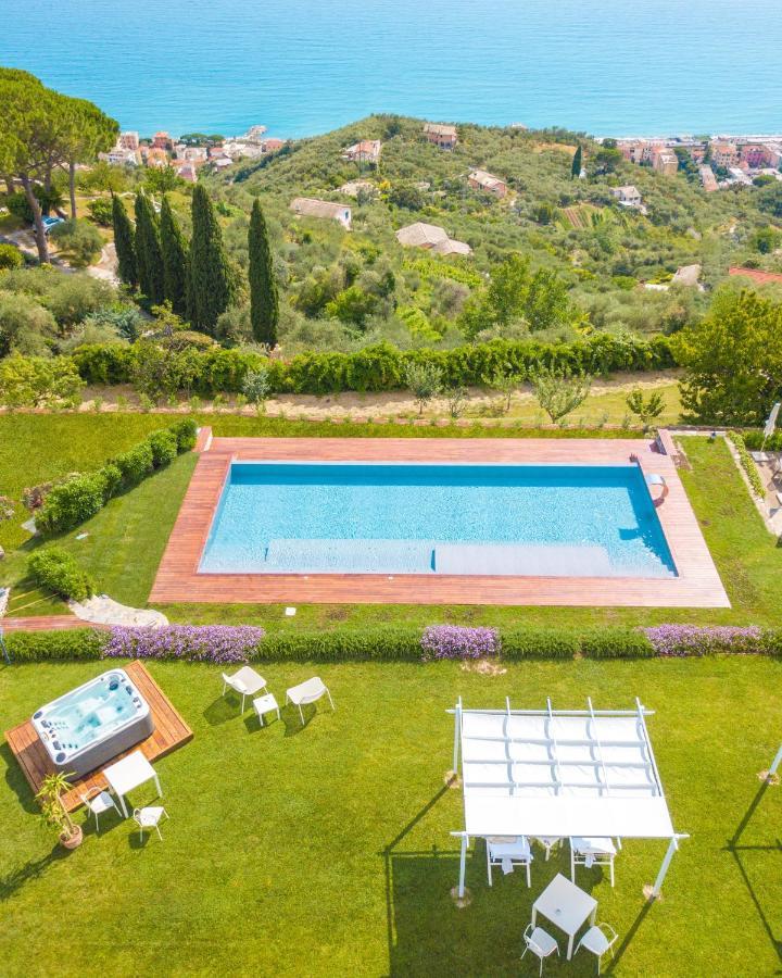 Villa Riviera Resort Lavagna Exteriér fotografie